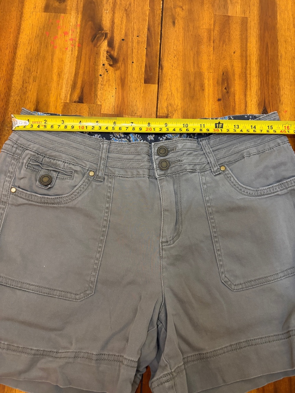 one 5 one Gray Utility Patch-Pocket Shorts - Picture 5 of 6